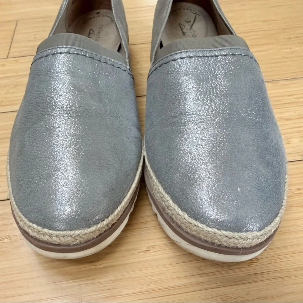 Clarks Metallic Grey Slip-On Loafers, women’s 8.5 - Picture 7 of 9